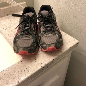 ASIC’s women’s shoes